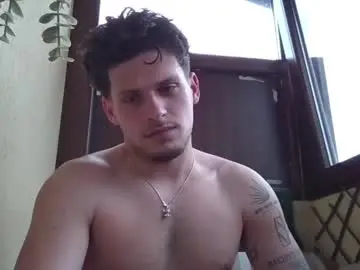 Chaturbate Live Sex Cam of roberto_twink1