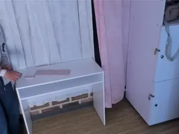 Chaturbate Watch Live Sex Cams of sara_cloudy