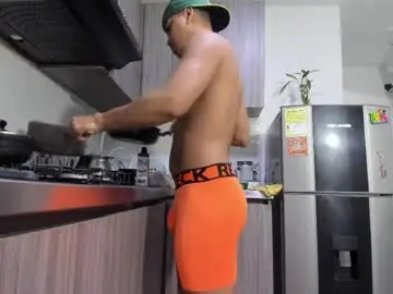 Chaturbate Free Porn Cam of confi17_latin