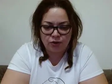 Chaturbate Live Sex of curvymomylore