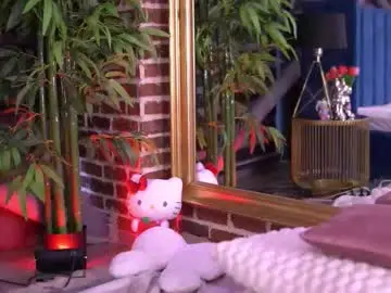 Chaturbate Watch Live Sex Cams of milla_serene