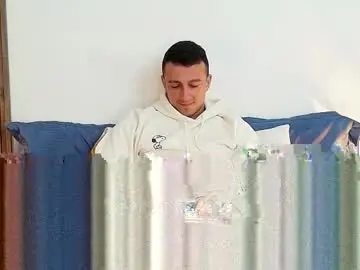 Chaturbate Live Sex Cam of ryamcoast