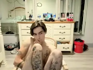 Chaturbate Free Porn Cam of str8whiteboy21