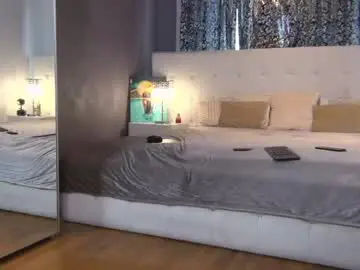 Chaturbate Live Sex Cam of valeriecoy