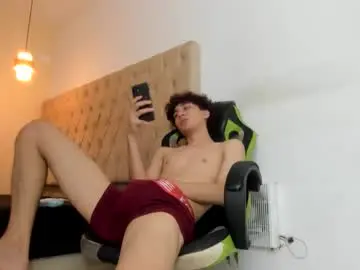 Chaturbate Free Live Porn of alantrickz365