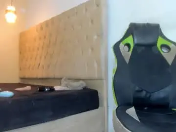 Chaturbate Sex Cam of alantrickz365