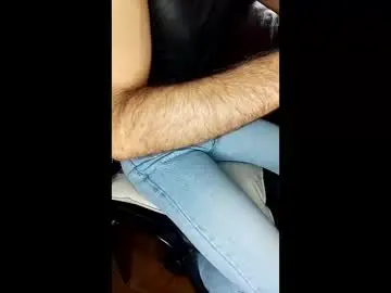 Chaturbate Live Sex Cam of martin_cba