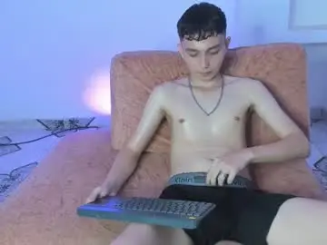 Chaturbate Live Sex Cam of max_ferrer1