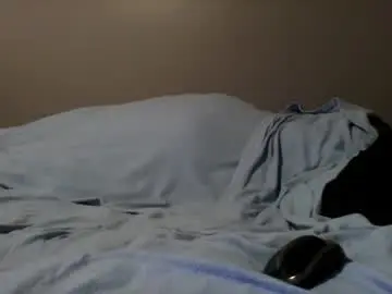 Chaturbate Live Sex Cam of skeeter4fun73