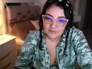 Chaturbate Best live sex cam show of camila_buitrago
