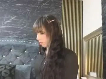 Chaturbate Sex Cam of diosaa_golden