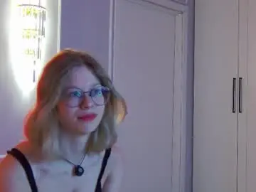 Chaturbate Live Sex Cam of ivybriggs