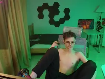 Chaturbate Live Sex Cam of shiromy_