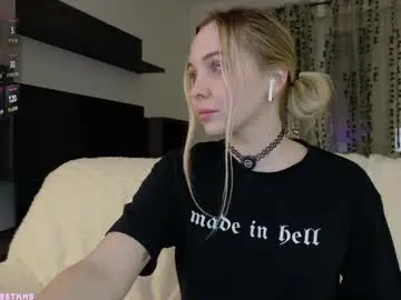 Chaturbate Live Sex Cam of xxxhoneyxx