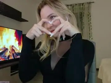 Chaturbate Watch Live Sex Cams of xxxhoneyxx