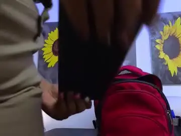 Chaturbate Free Porn Cam of kata_lhella