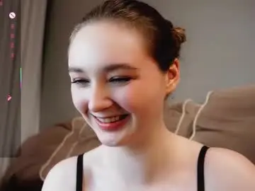 Chaturbate Live Sex Cam of linalure