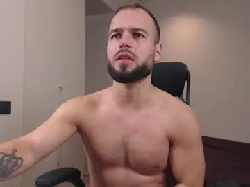 Chaturbate Live Sex Cam of sandro_best