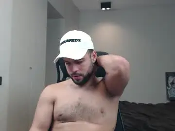 Chaturbate Best live sex cam show of sandro_best