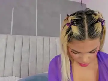 Chaturbate Sex Cam of shelynna_azzul