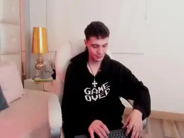 Chaturbate Free Live Porn of dark_sun333