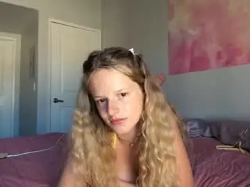 Chaturbate Free Porn Cam of doeeyedpeach
