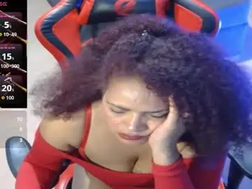 Chaturbate Best live sex cam show of lindapaula1981