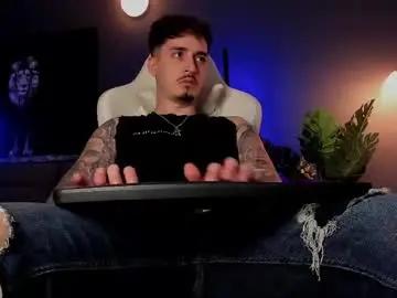Chaturbate Live Sex Cam of matt_thestud