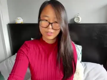 Chaturbate Live Sex Cam of naughtynerdygirl