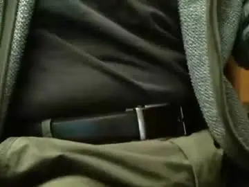 Chaturbate Live Sex Cam of veryhornyoldman1504