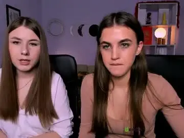 Chaturbate Live Sex Cam of luna_wisper