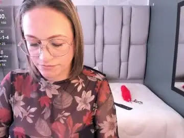 Chaturbate Adult Webcam of charlot_milf