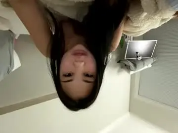 Chaturbate Best live sex cam show of emilychoi