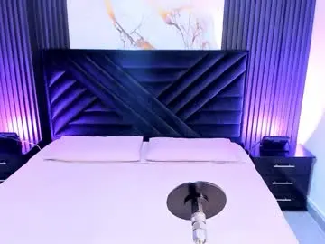 Chaturbate Live Sex Cam of liiagoddess