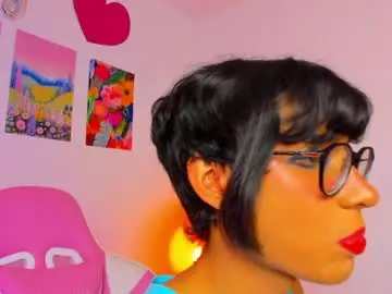 Chaturbate Live Porn of madeline_21