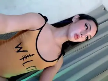 Chaturbate Live Sex Cam of queen_danaya