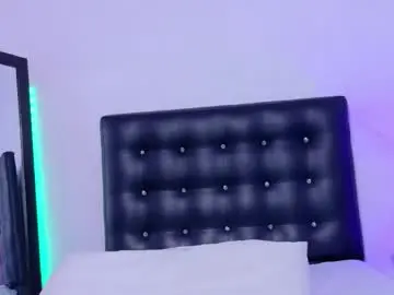 Chaturbate Nude Webcam of skinny_hottie18