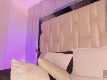 Chaturbate Live Sex Cam of _curly_girl_