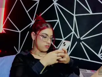 Chaturbate Live Sex Cam of darlyhooper1_