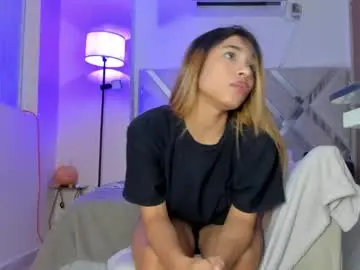 Chaturbate Live Sex Cam of mari_sweeet