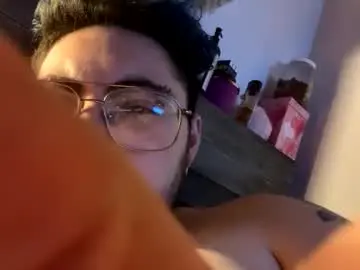 Chaturbate Best live sex cam show of bearmoon820430