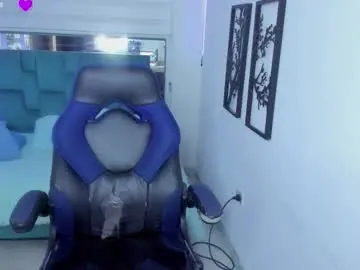 Chaturbate Adult Video Chat of caroline_rodriguez_9