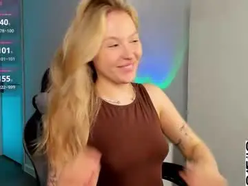 Chaturbate Best live sex cam show of chloe_lov_