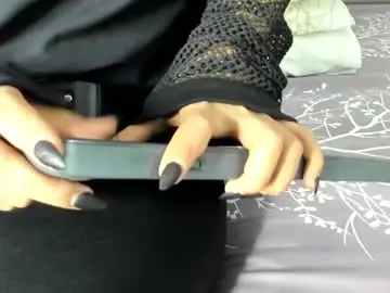 Chaturbate Free Live Porn of maybelline_666