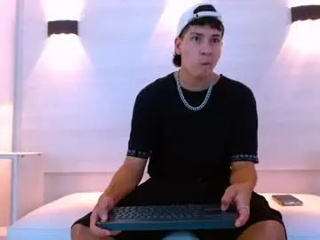 Chaturbate Private Sex Chat of twink_bunny