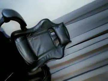 Chaturbate Live Porn of ellaliciousss