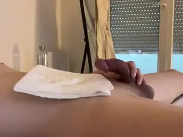 Chaturbate Adult Webcams of frenchbigdick92