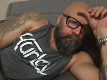 Chaturbate Live Porn of pleasesitonmycock