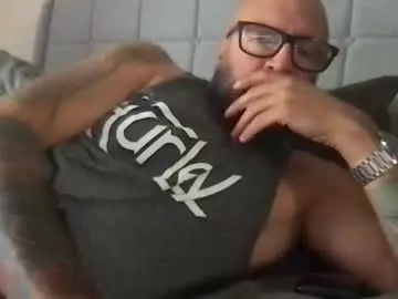 Chaturbate Live Sex of pleasesitonmycock