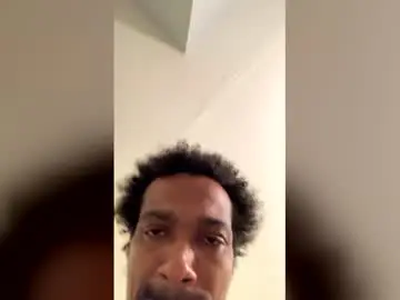 Chaturbate Nude Webcam of sweetdwillie2025